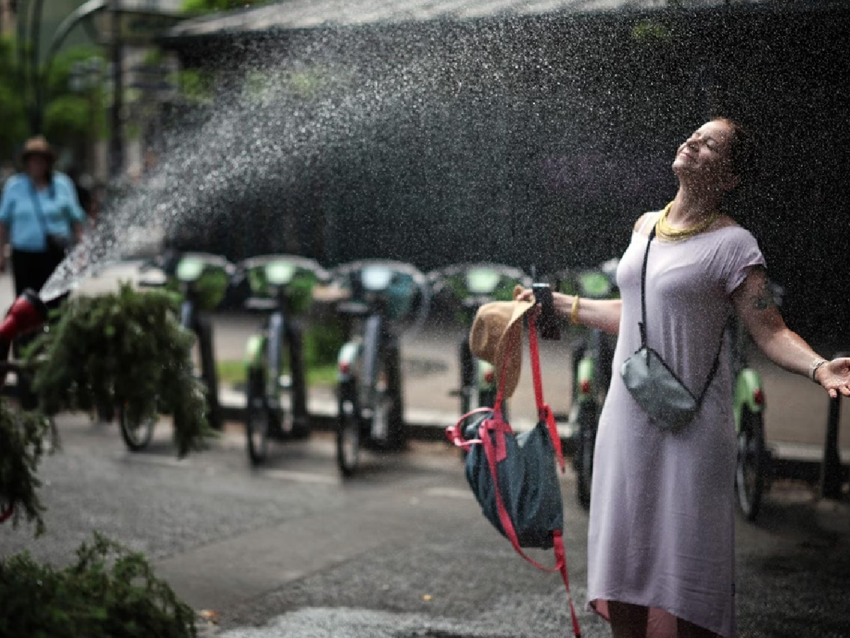 Heat wave wreaks havoc not only in India but also in France; 1,000 people die during heatwave