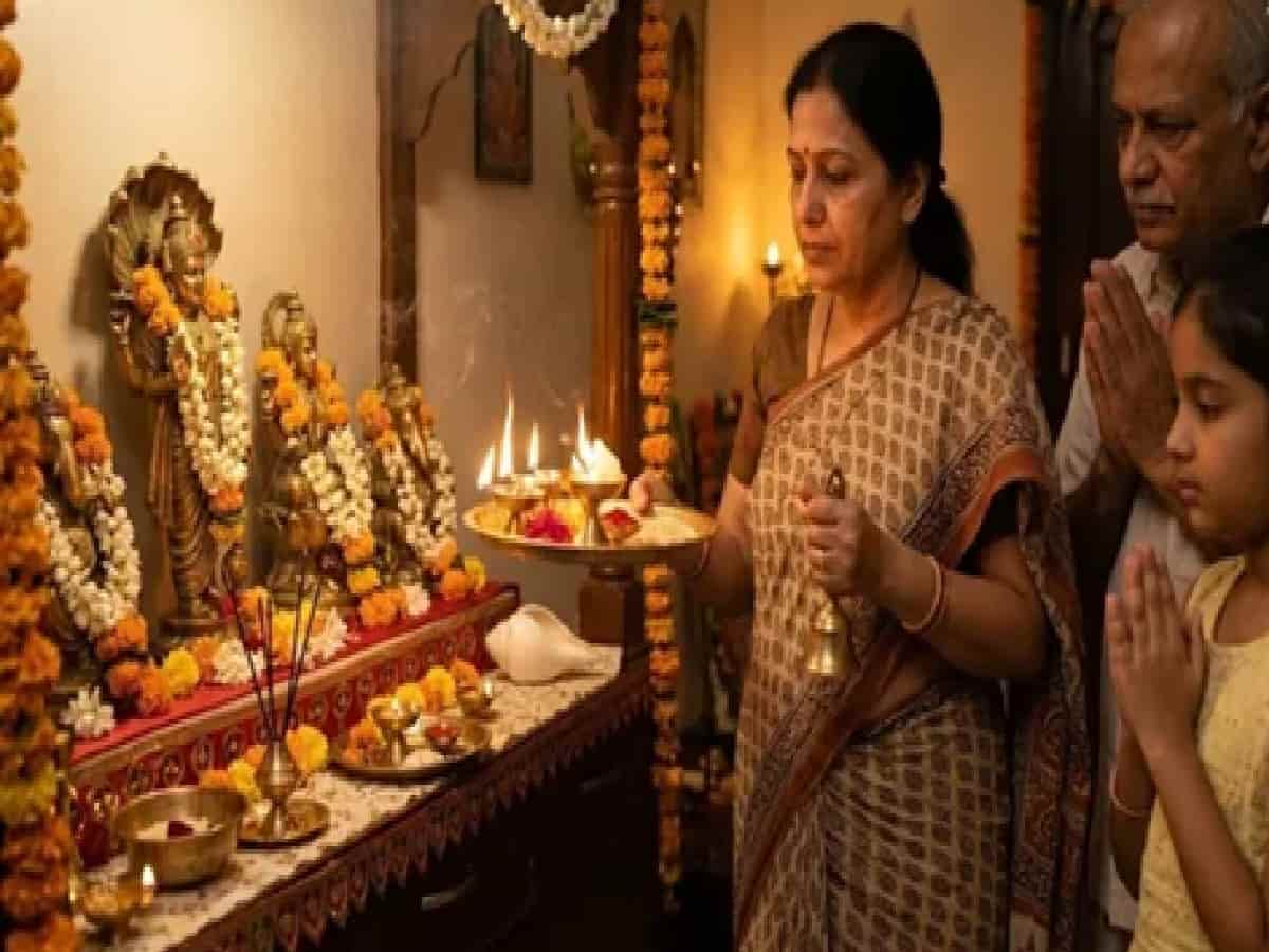 Why Aarti is Performed After Puja: Exploring Spiritual Rules and Hidden Puranic Benefits