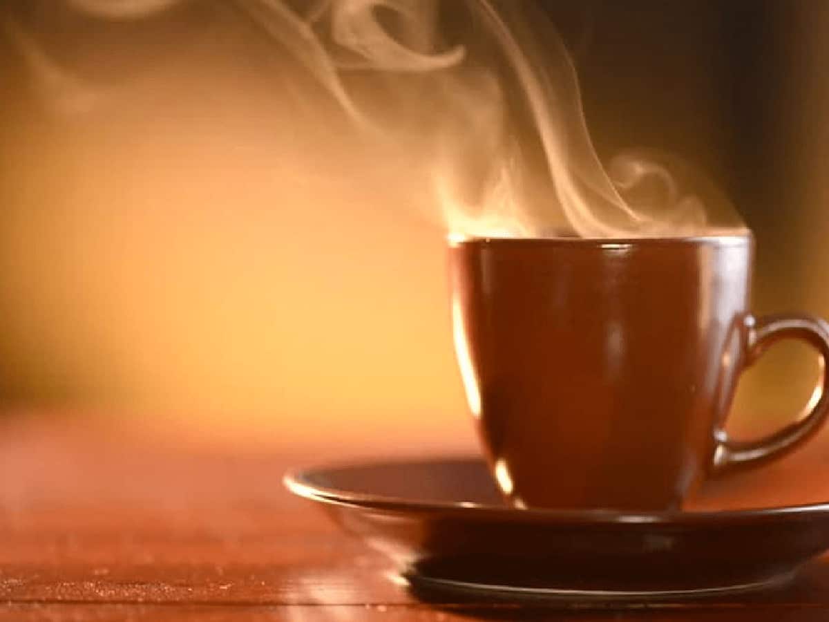 Hot Tea and Cancer Risk: Does Drinking Very Hot Tea Harm Your Health? Dr. Varun Goyal Reveals the Truth