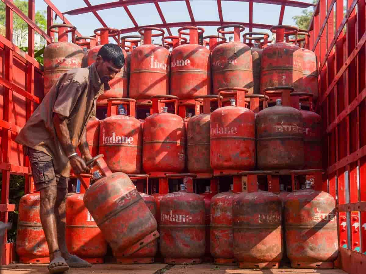 LPG Price Today: Domestic Cylinders Hold Steady as Commercial Rates Shift