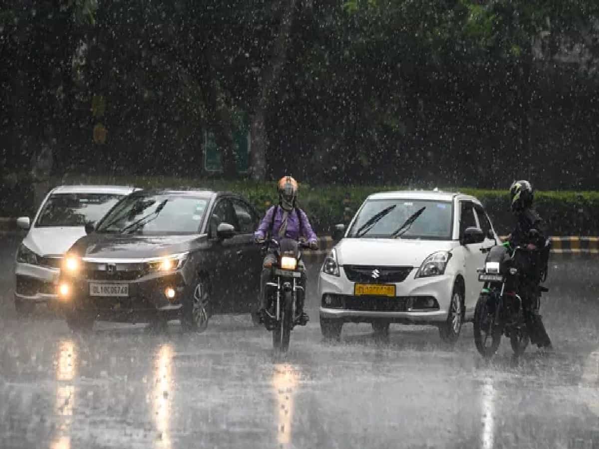IMD Issues Massive Rain Alert: Heavy Showers and Thunderstorms Across Delhi, UP, Bihar, and 25 States