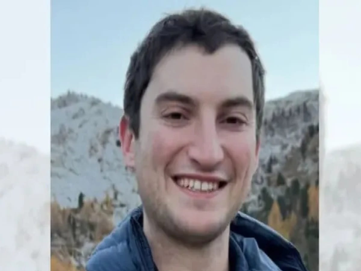 Google DeepMind AGI Safety Researcher Quits, Warns of Runaway AI Dangers