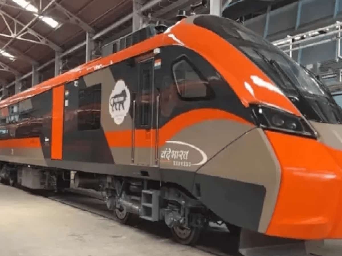 Second Vande Bharat Sleeper Set for Varanasi-Delhi Route: 8-Hour Overnight Travel