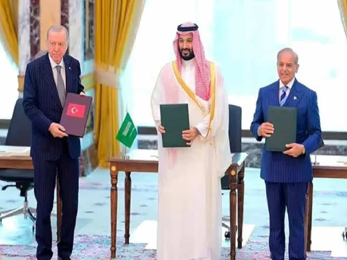 Ex-Pak General Nauman Mahmood Appointed First Secretary General of Trilateral Mecca Coalition