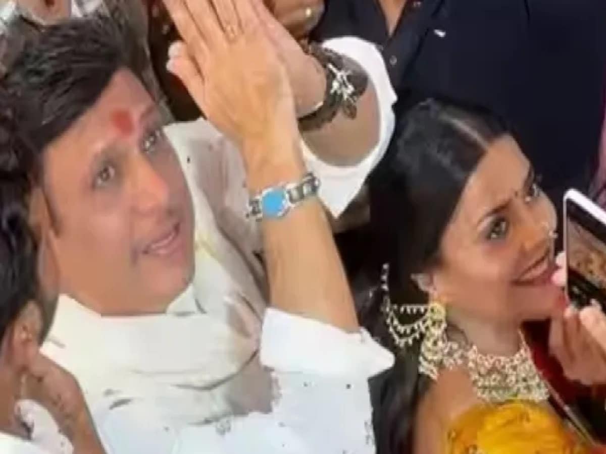 Govinda Slams Trolls Over Lalbaugcha Raja Visit With Komal Rani