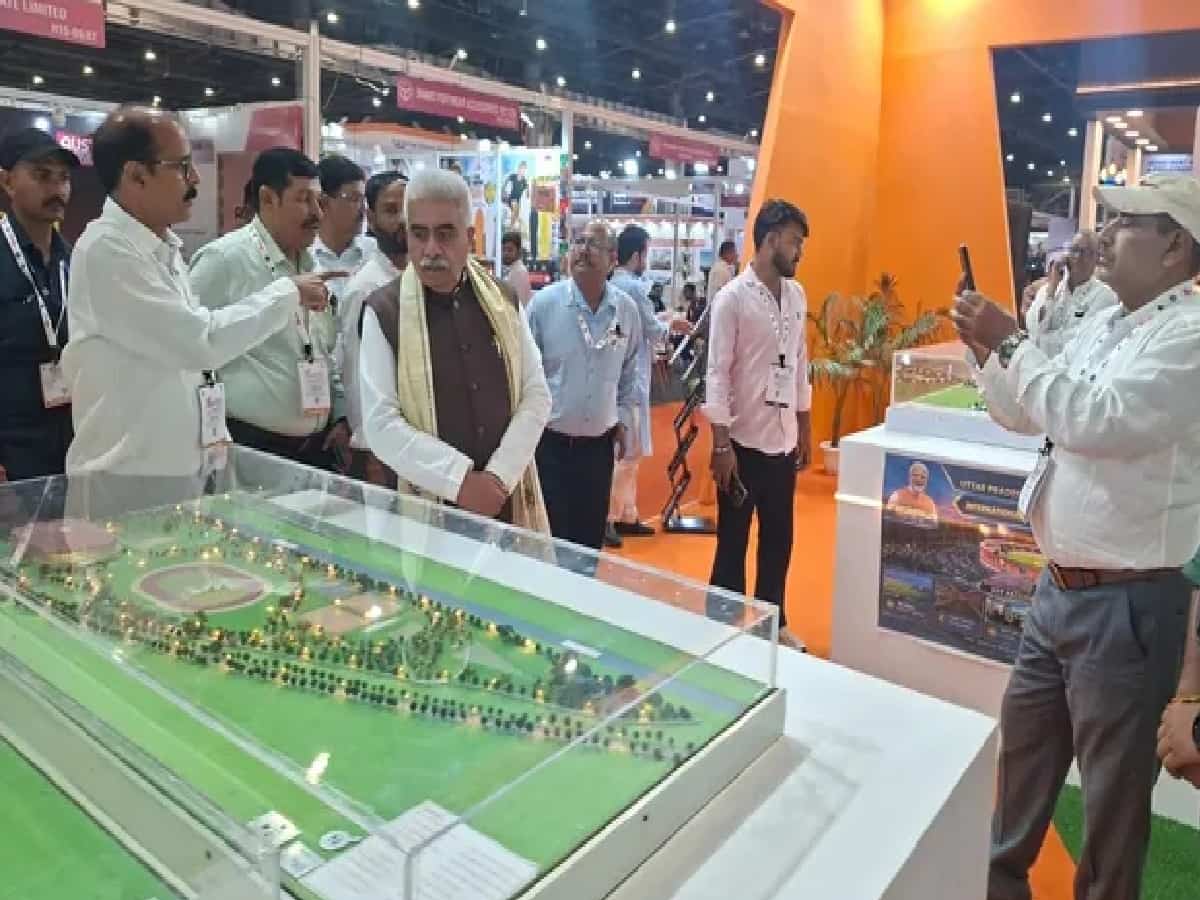 Meerut’s Sports University Model, Gajak, and Traditional Lippan Art Win Acclaim