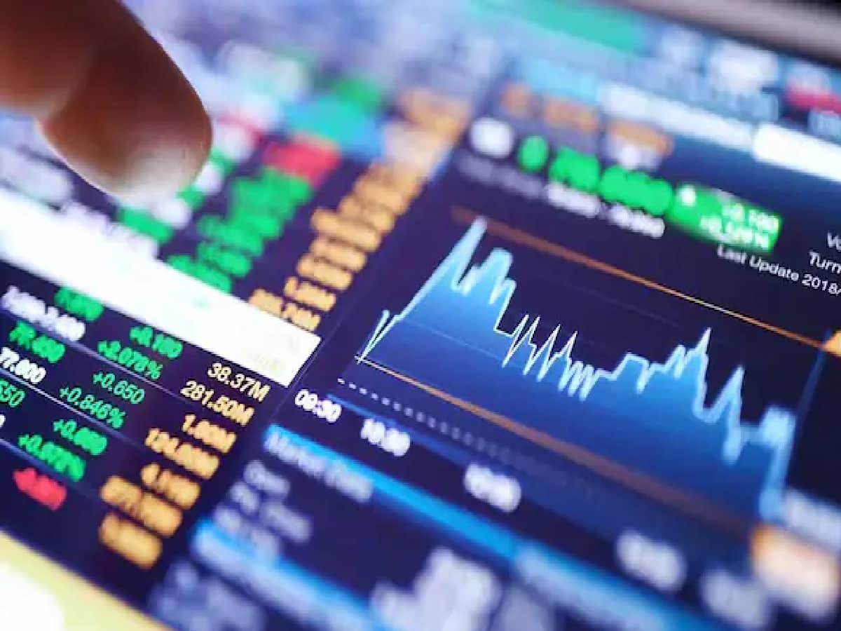Volatility Expected in Short Trading Week as Crude at $105 and US-Iran Talks Loom