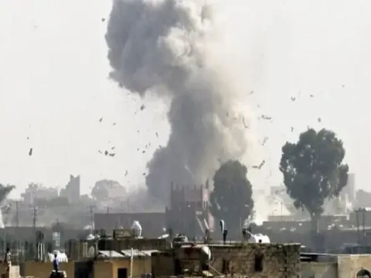 Yemen War Toll Hits 4,481: Houthis Seize Mokha Port Amid Mass Displacement