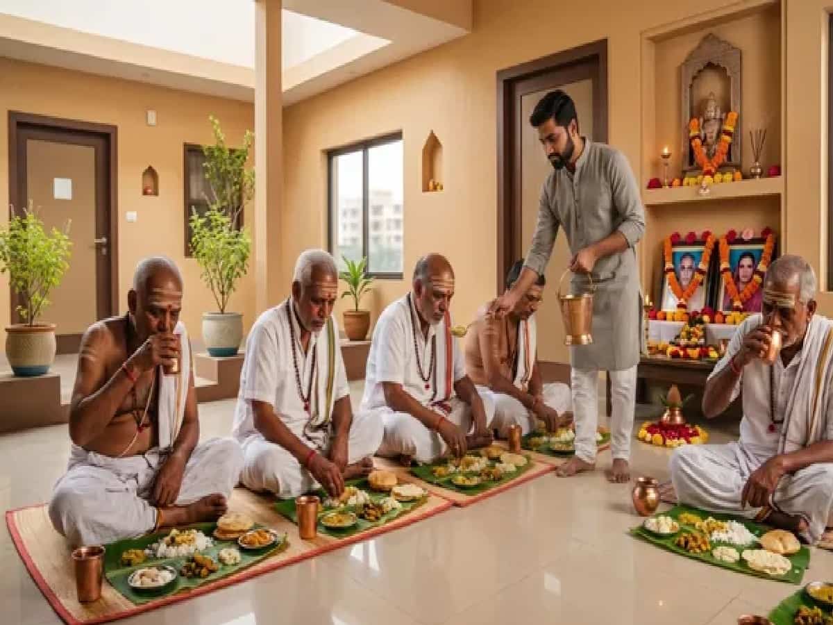Feeding Brahmins in Shradh: Garuda Purana Rules to Avoid Pitru Dosha
