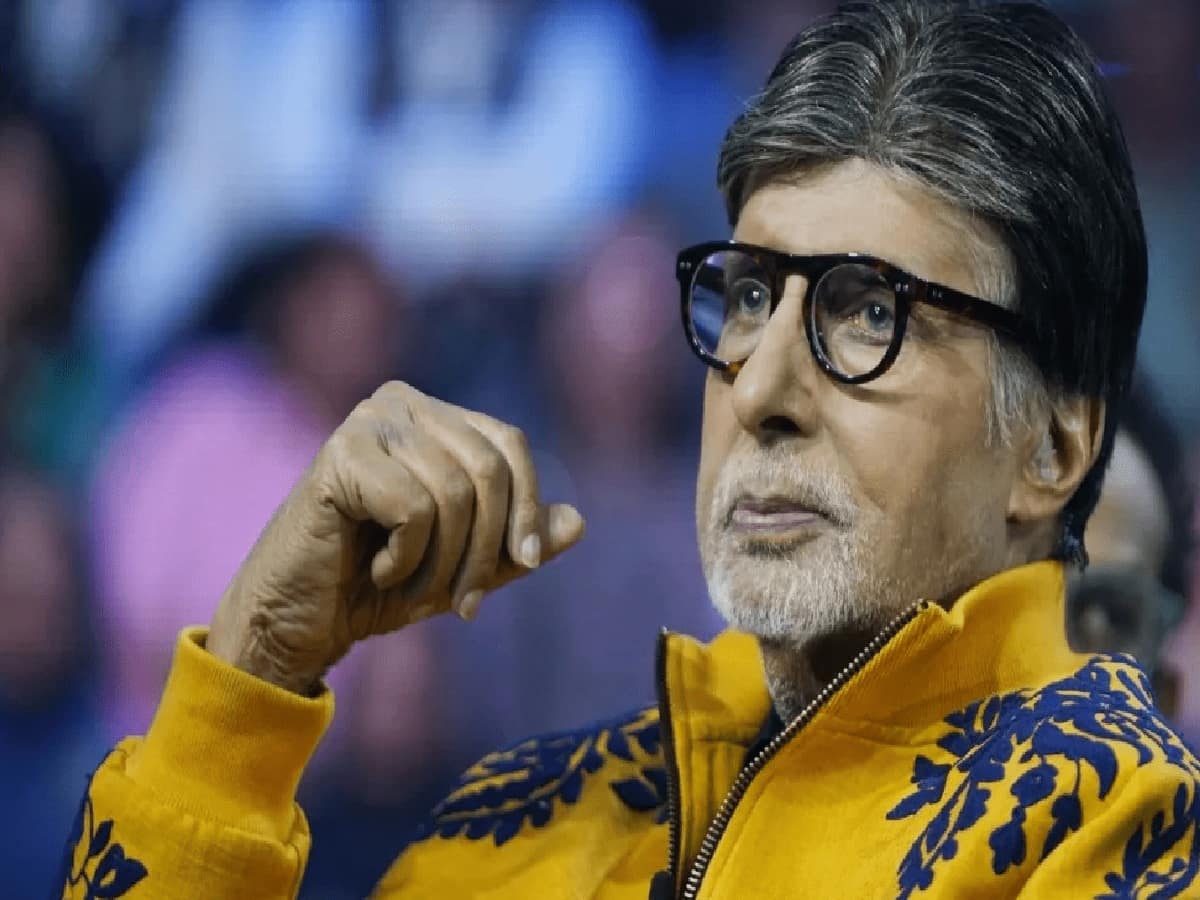 Amitabh Bachchan Drops Candid Post From KBC 18 Sets After Knee Injury