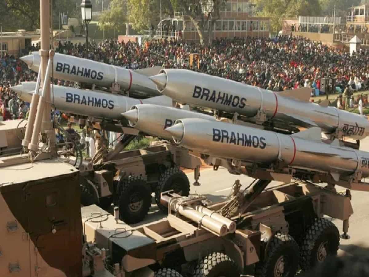 India Dominates Global Arms Market as BrahMos Missile Exports Hit ₹58 Billion 