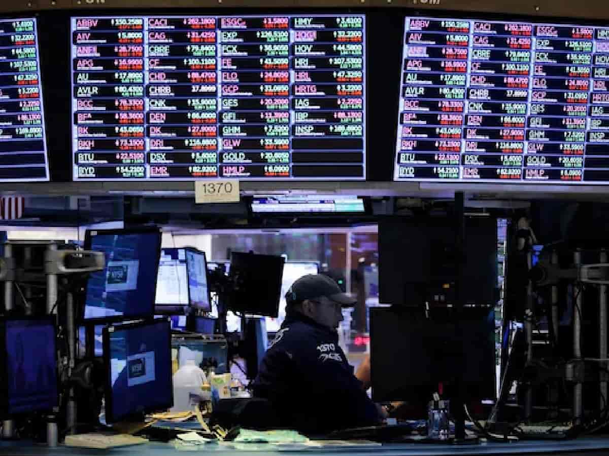 Wall Street Rallies as Nasdaq Hits Record High: Weak Jobs Data Fuels Fed Pause Bets