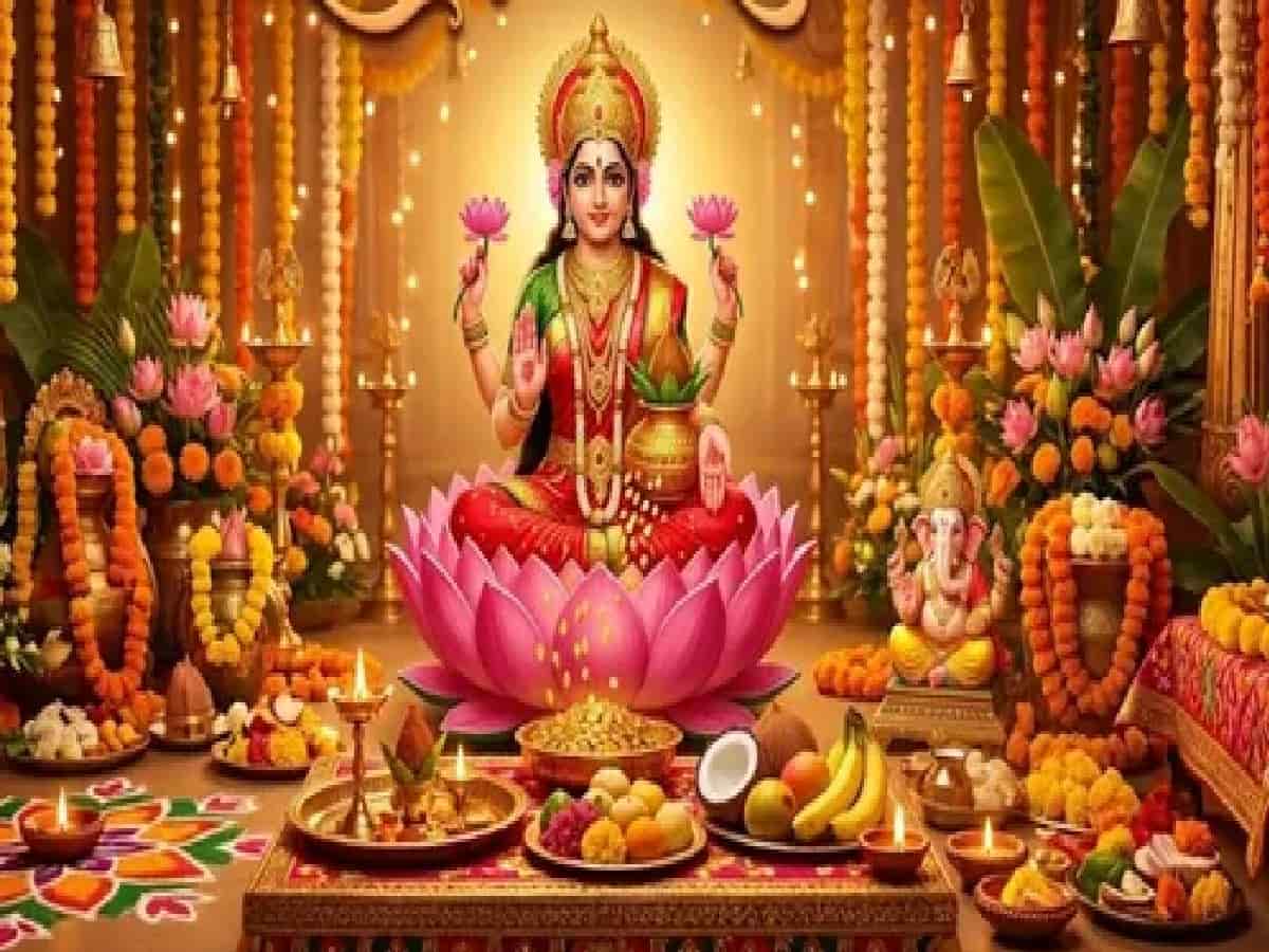 Mahalaxmi Vrat Udyapan Today: Kalash Visarjan Muhurat, Puja Vidhi & 16-Knot Thread Rules