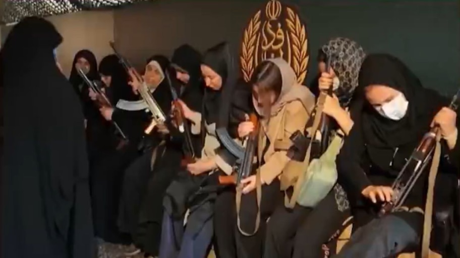 Hijabi Women Take Up Arms to Form 'Lady Guerrilla' Brigades Against US and Israel