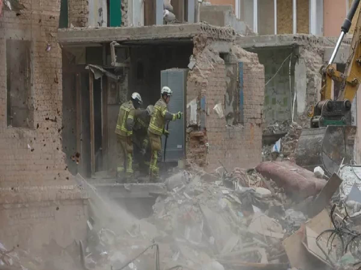 Eastern Ukraine: Russian Bombs and Drones Hit Kramatorsk Bus Stop, Killing 12