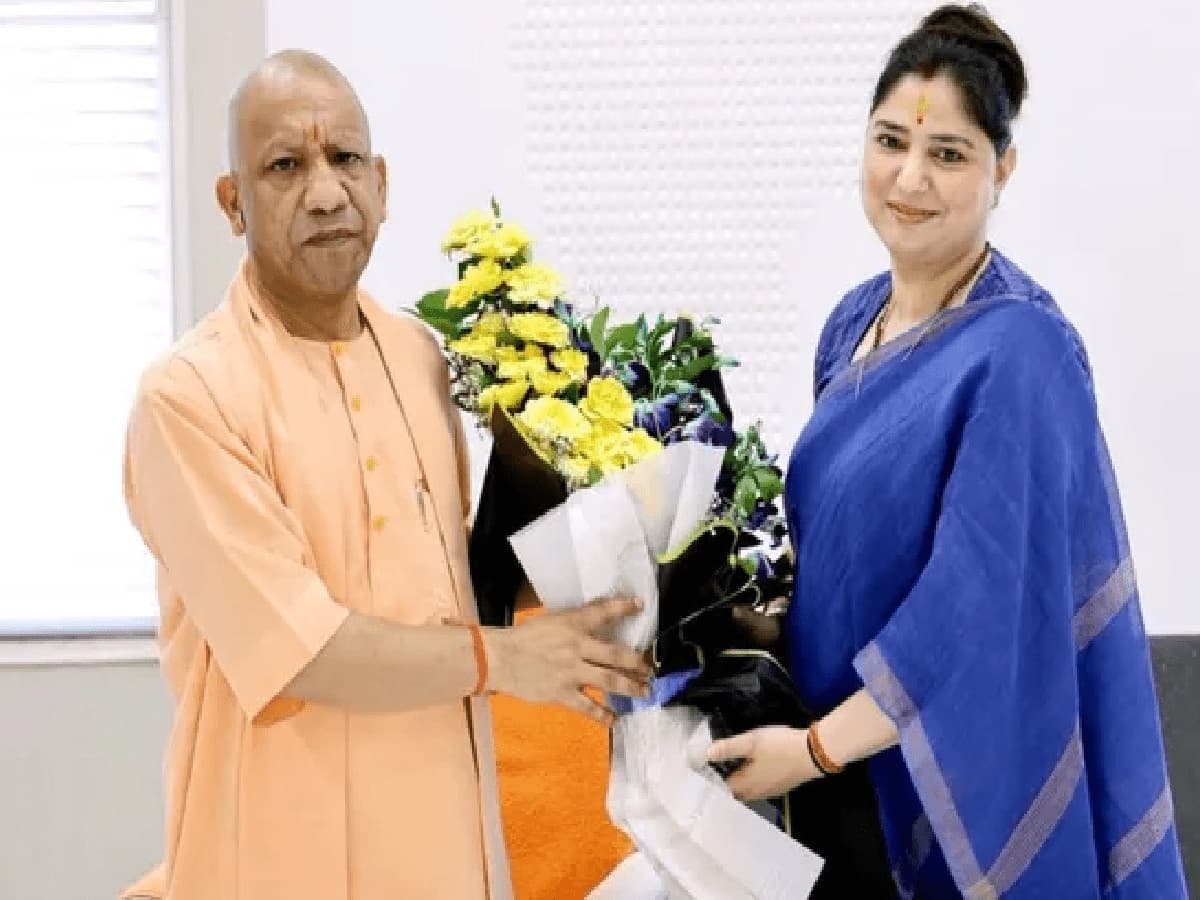 Newly Elected Rajya Sabha MP Priyanka Singh Rawat Meets CM Yogi Adityanath in Lucknow