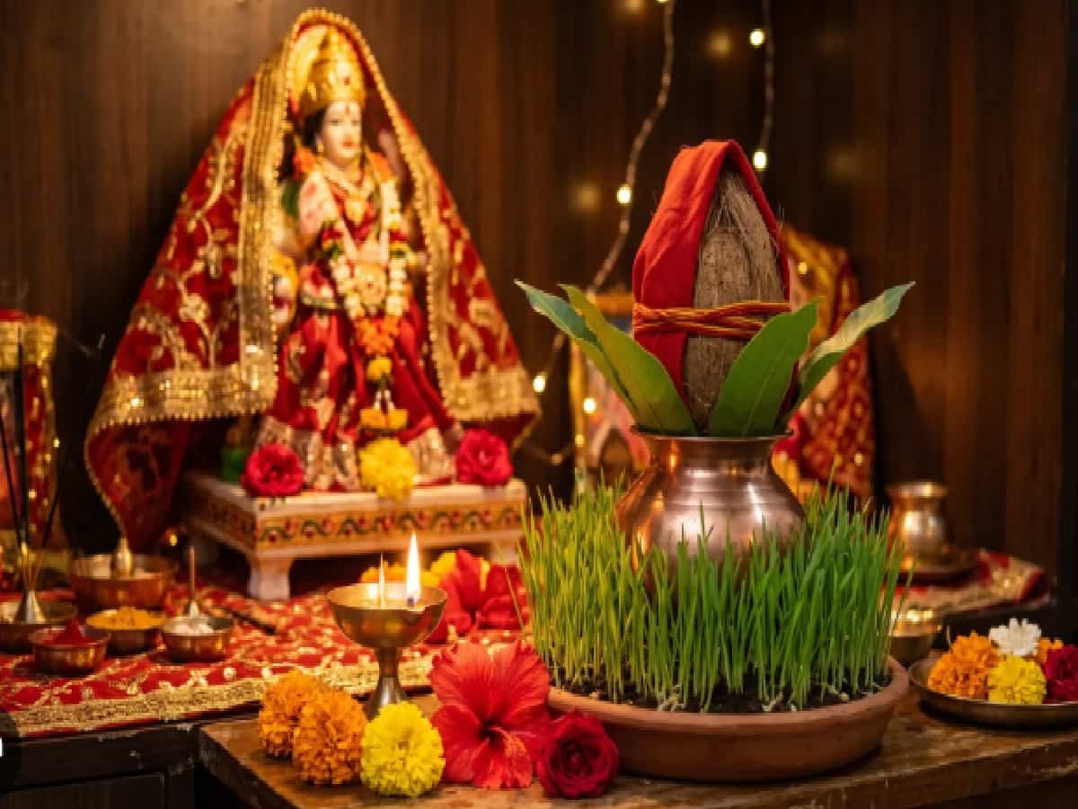 7 Sacred Verses Unlock the Full Power of Durga Saptashati This Navratri