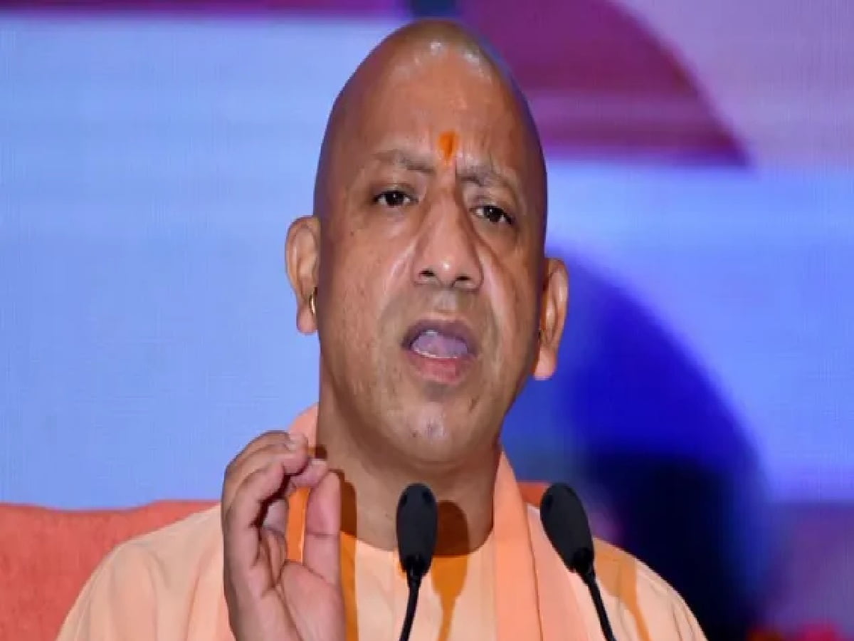 CM Yogi Greets UP, Issues Strict Orders for Temple Cleanliness, Lighting & Smooth Darshan