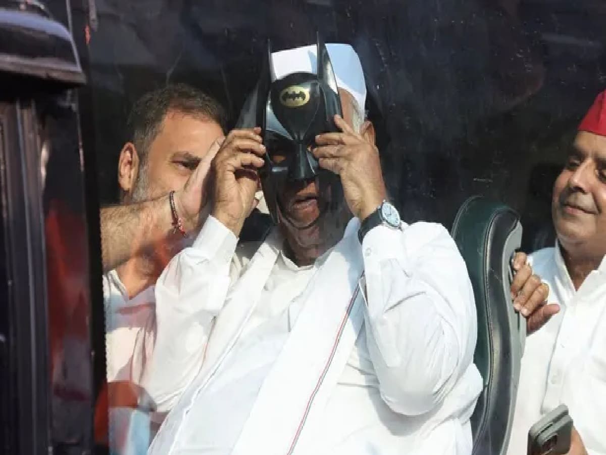 Rahul Gandhi Confronts CEC Gyanesh Kumar, Claims 200 Central Insiders Leaking Intel