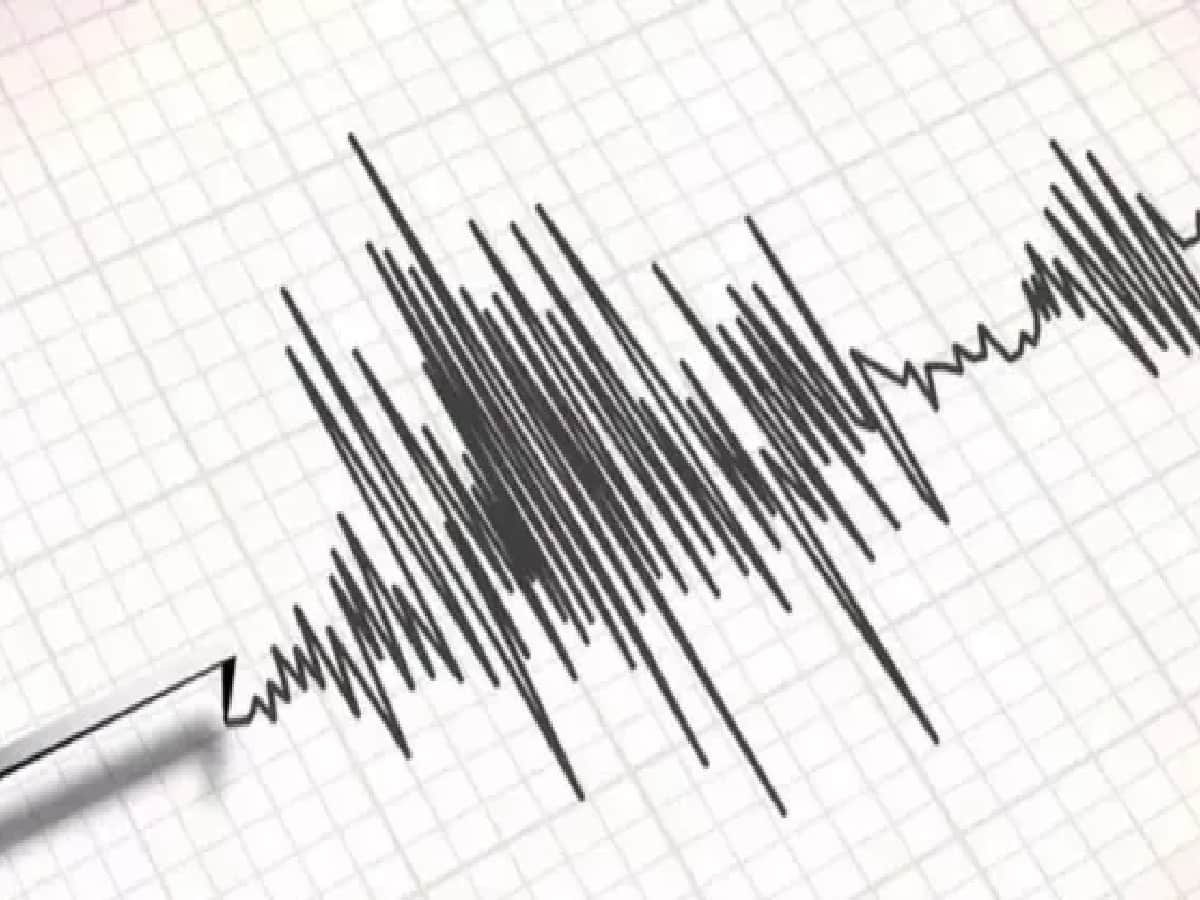 6.0-Magnitude Quake Days After Massive 7.7 Tremor Forces National Emergency