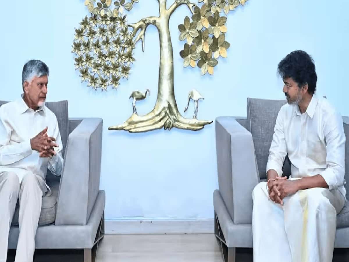 Chandrababu Naidu and TN CM Vijay Hold Key Talks on Krishna Water and River Linking