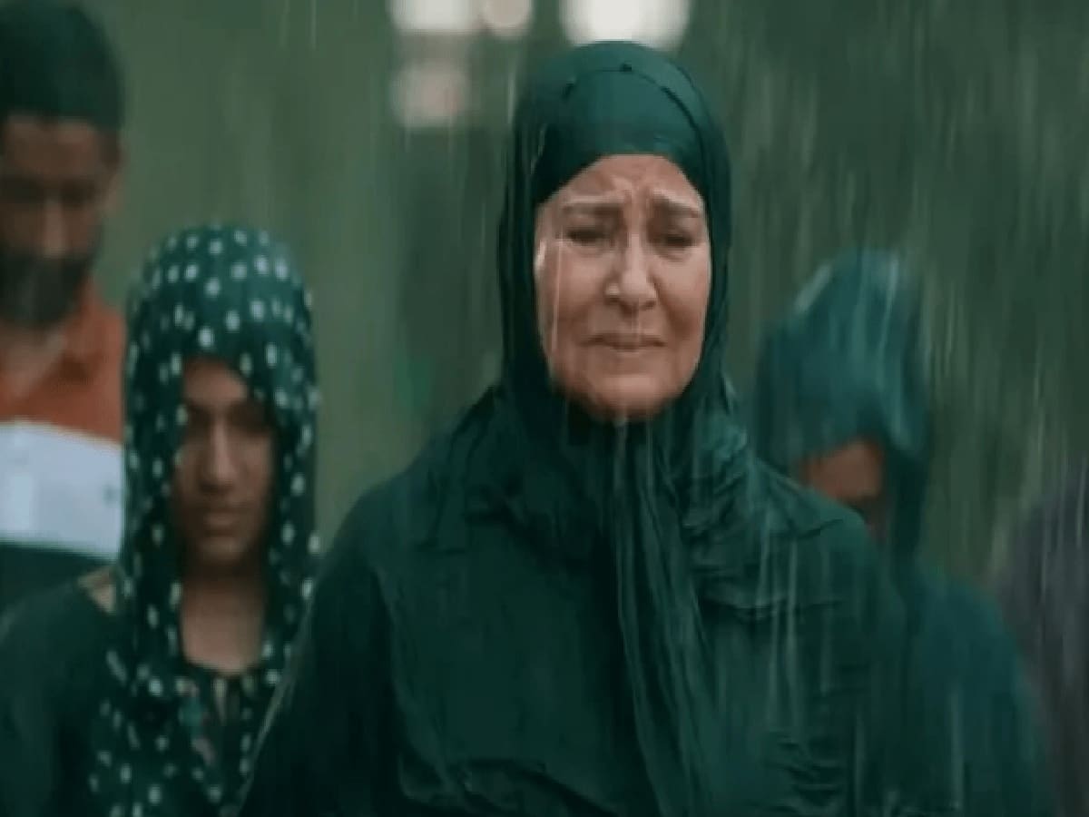 The Story Behind Bollywood's: Lyricist Wept While Penning 'Tum Hi Aana'