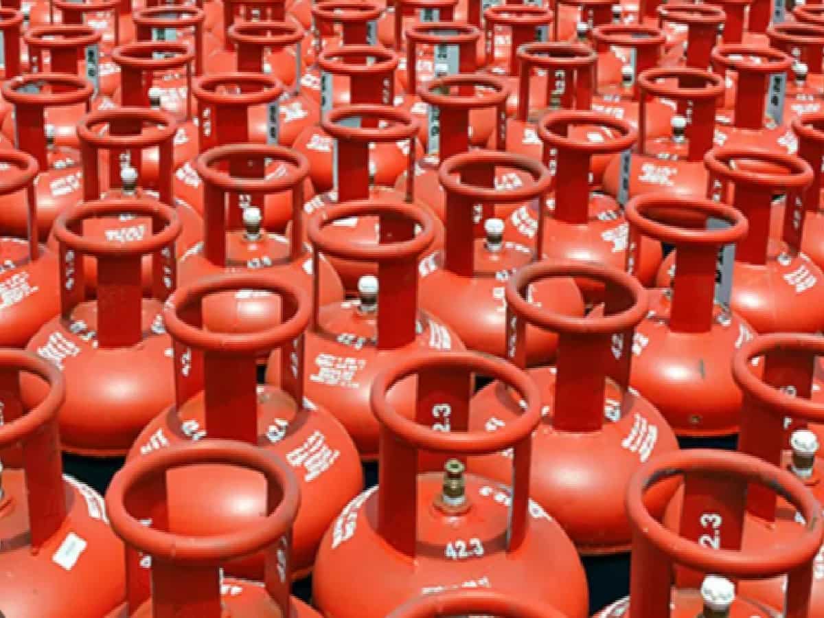 Domestic Cylinder Prices Today: Patna Tops ₹1,030 and New Booking Rules Take Effect