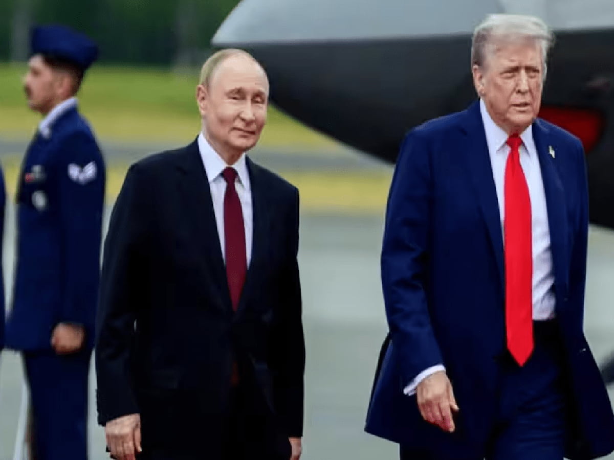 Trump Defends Russia Sanctions Waiver Under Graham Act