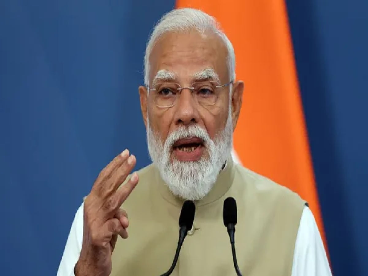 PM Modi Slams Congress as 'Parasite' Relaunching 'Failed Product