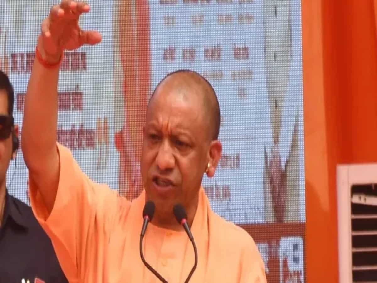 CM Yogi Slams Akhilesh Over 'Love for Infiltrators' in Bithoor