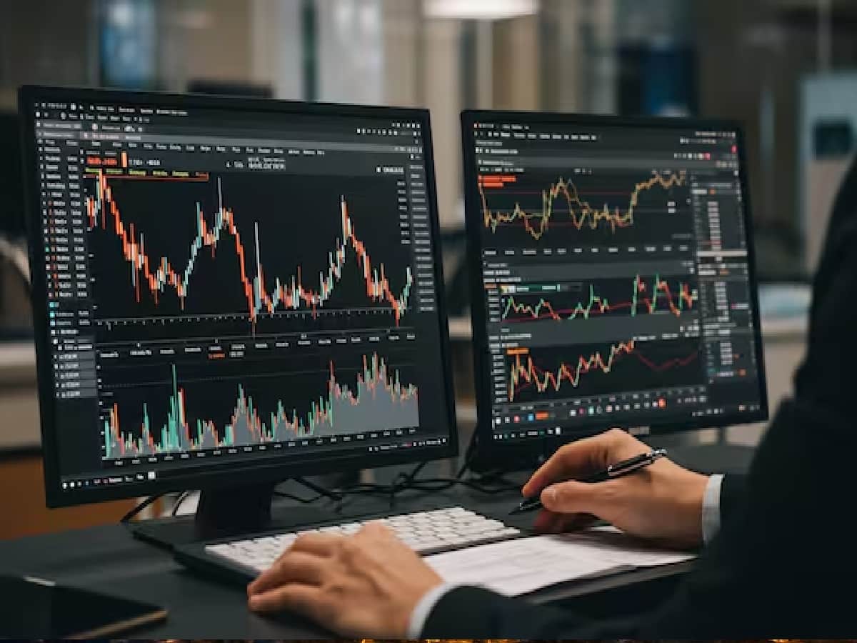 Market Outlook: Gift Nifty Tumbles 200 Points, Track Amid Earnings Rush & Jio Listing