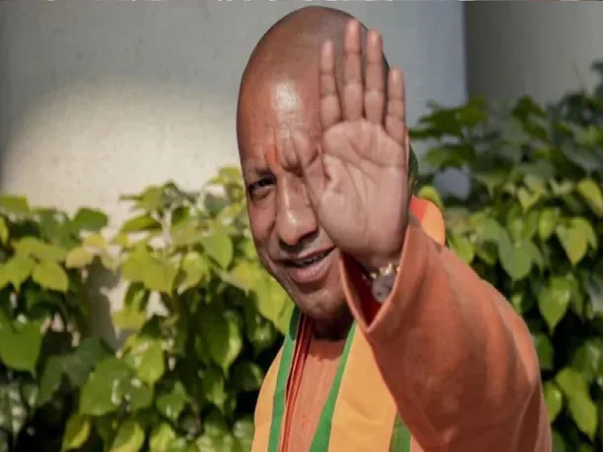 Yogi Govt to Light 7,500 Cow Shelters on Diwali, Boosting Rural Incomes